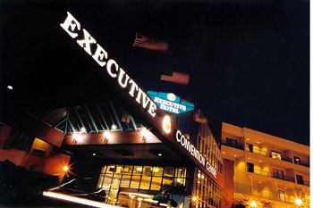 Executive Suites Hotel & Conference Centre Burnaby