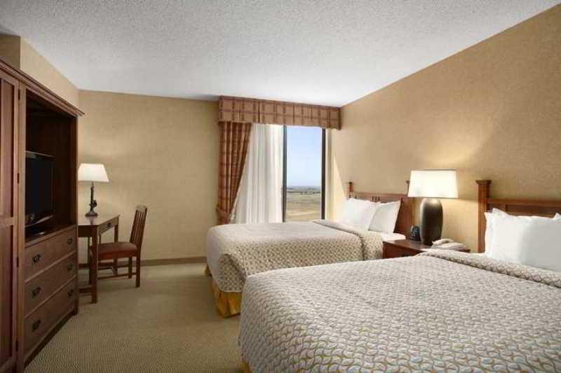 Embassy Suites Denver International Airport