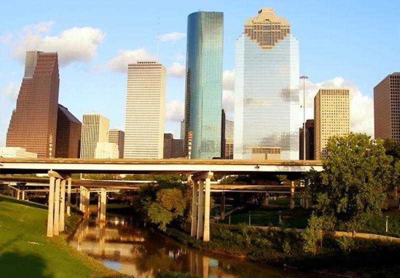 Courtyard By Marriott Houston Brookhollow