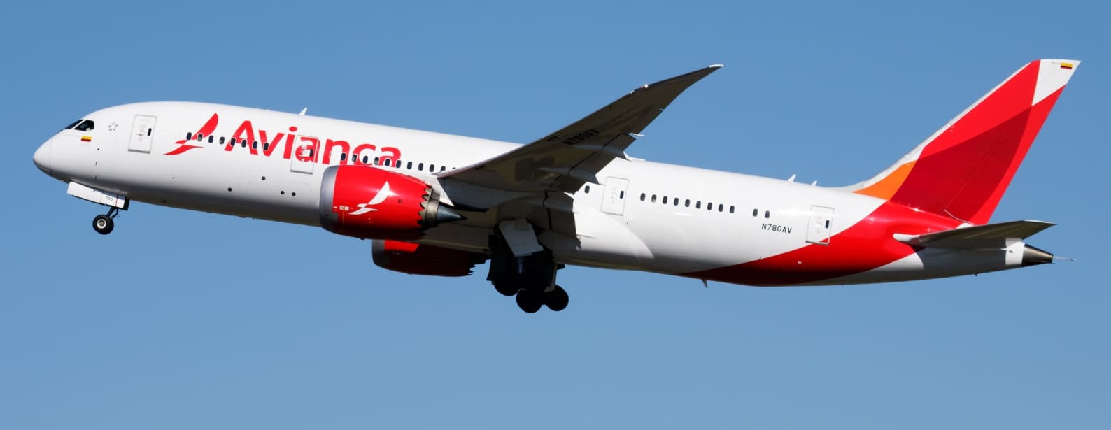 avianca-airlines-online-check-in-and-boarding-process
